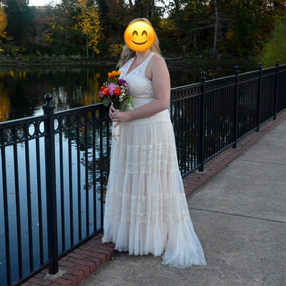 Galina Champagne Lace Wedding Dress size 18W - Picture 3 of 10